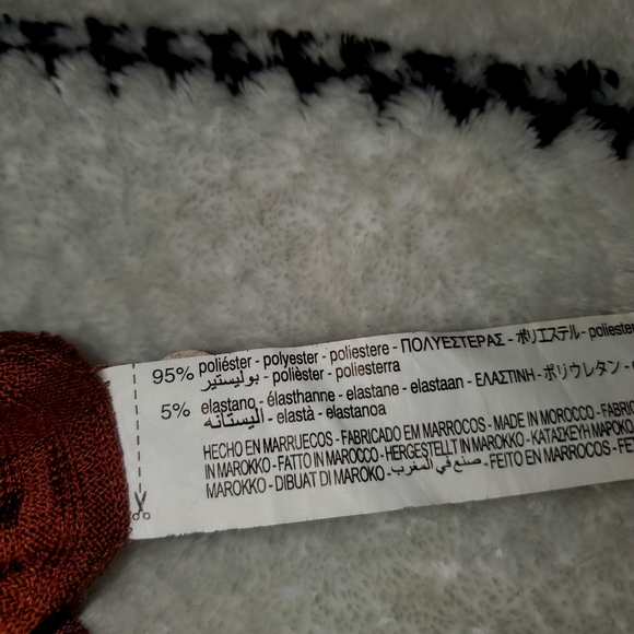 Zara basic blouse - Picture 2 of 3